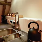 לינה וארוחת בוקר In De Roos Lottum