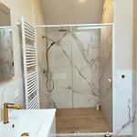 In De Roos לינה וארוחת בוקר