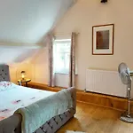 לינה וארוחת בוקר In De Roos Lottum