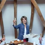 לינה וארוחת בוקר In De Roos